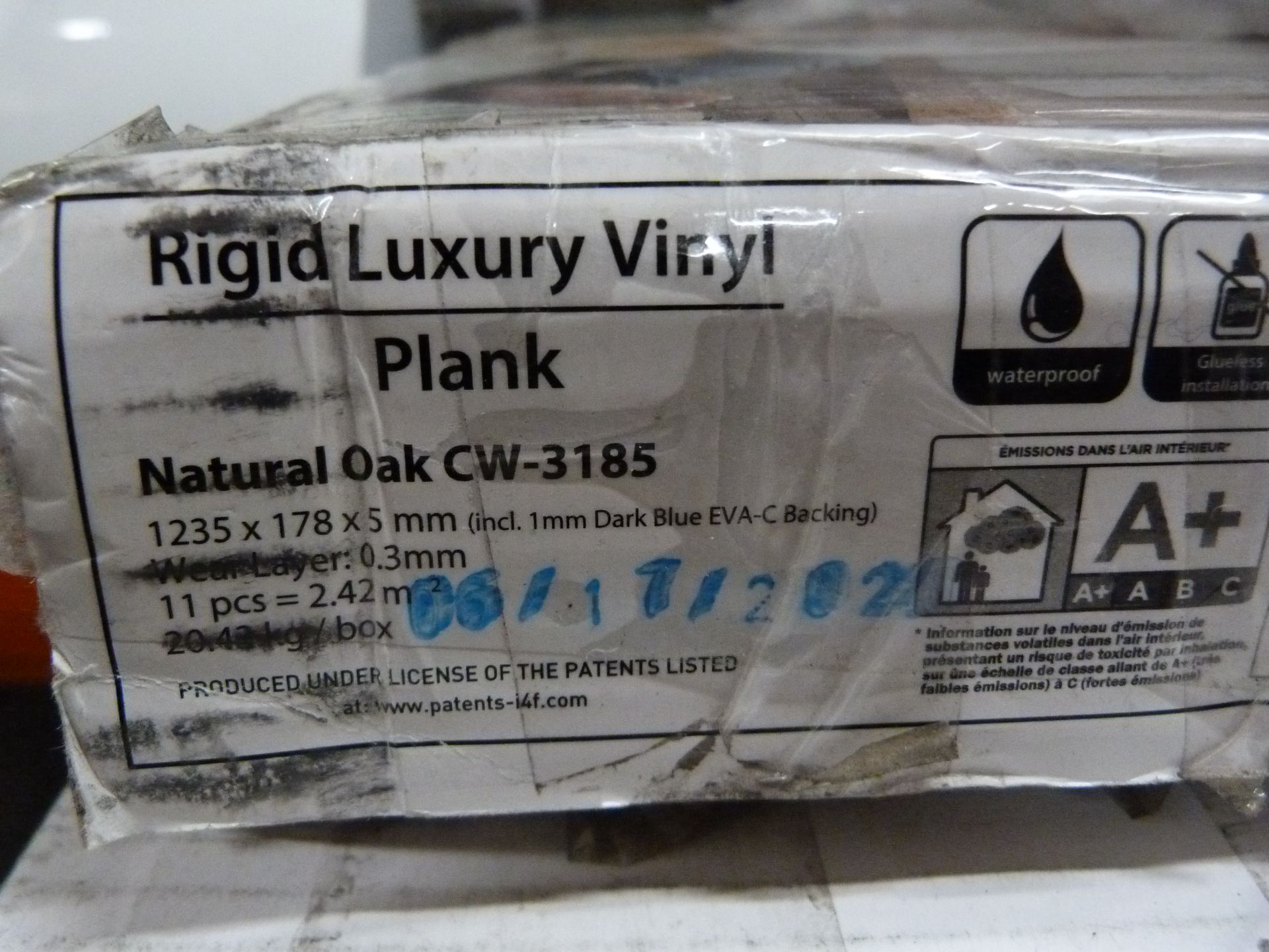 *Three Packs of Rigid Luxury Vinyl Natural Oak Flo - Image 2 of 2
