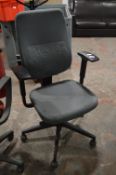 *Gas-Lift Office Chair