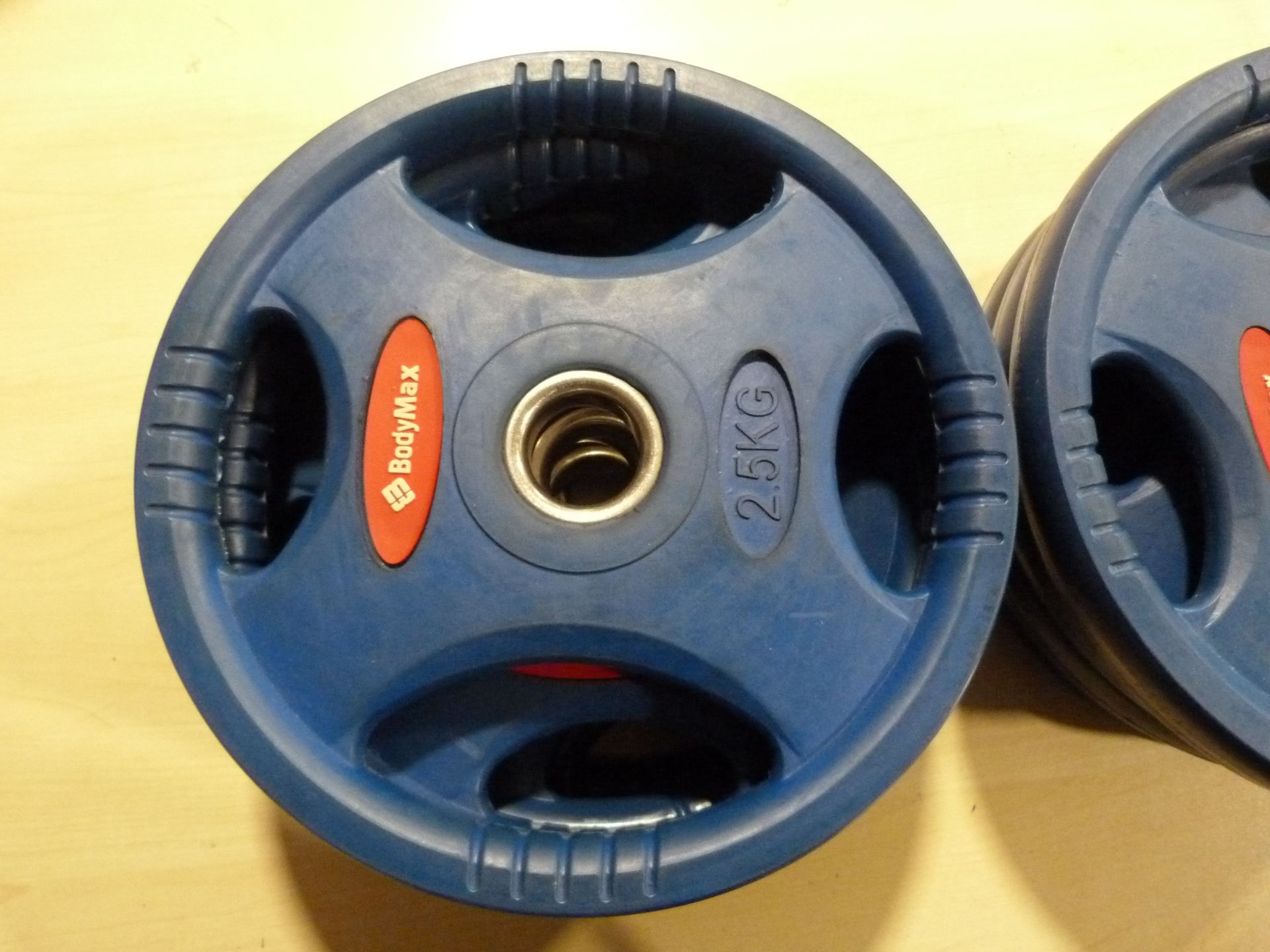 *Ten Bodymax 2.5kg Weight Discs (blue)