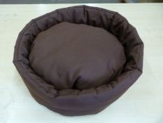 *Suzy Small Pet Bed (brown)