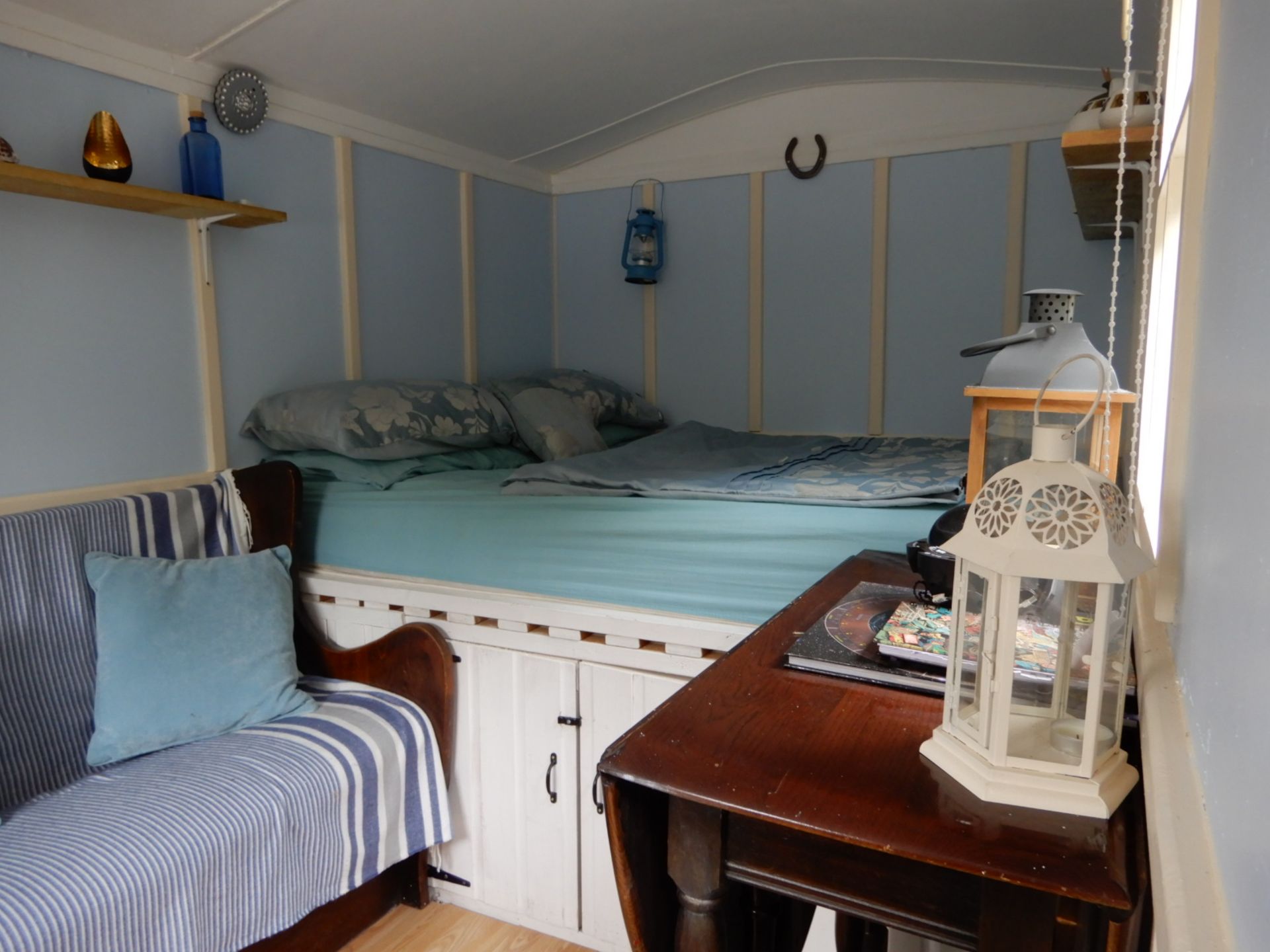 Shepherds Hut Cladded in Wavy Edge Larch with Corrugated Tin Roof - Image 4 of 5