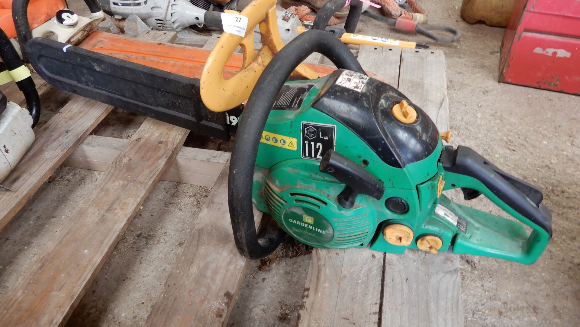 *Gardenline 1E41F Petrol Chain Saw