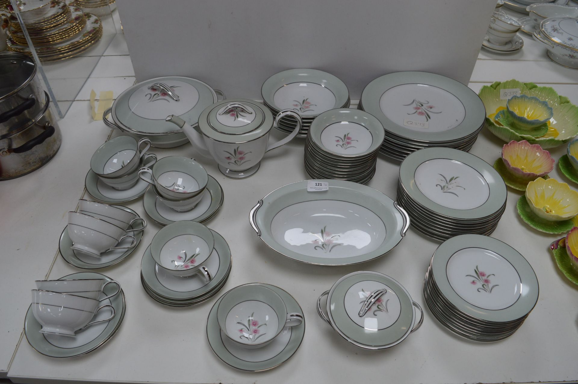 Noritake Regina Part Dinner and Tea Service ~70pcs