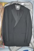 Gents Dinner Suit- Jacket Size: 42, Trousers Size: