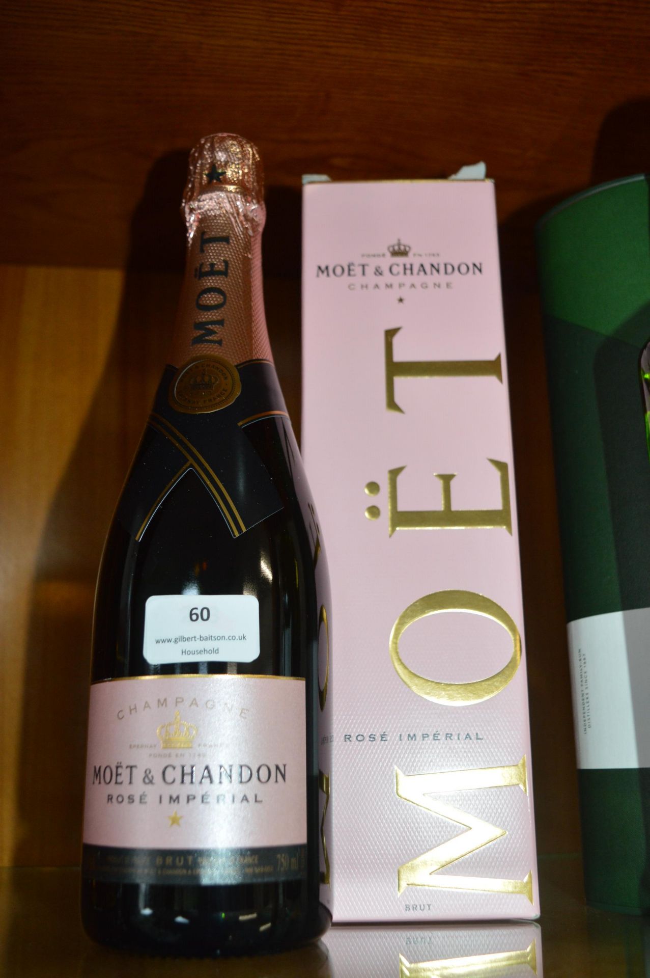 Moet and Chandon Rose Champagne 75cl
