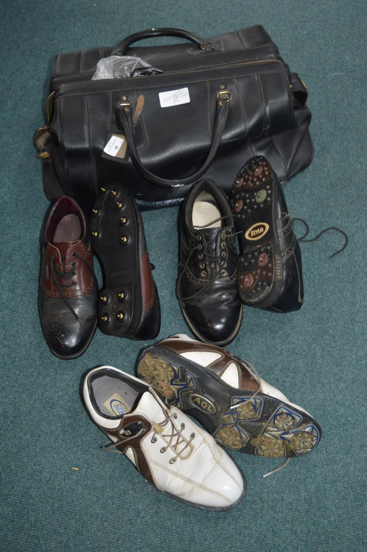 Holdall Containing Golfing Shoes