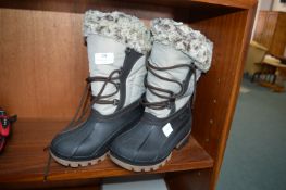 Spirale ladies Winter Boots Size: 4 (new)