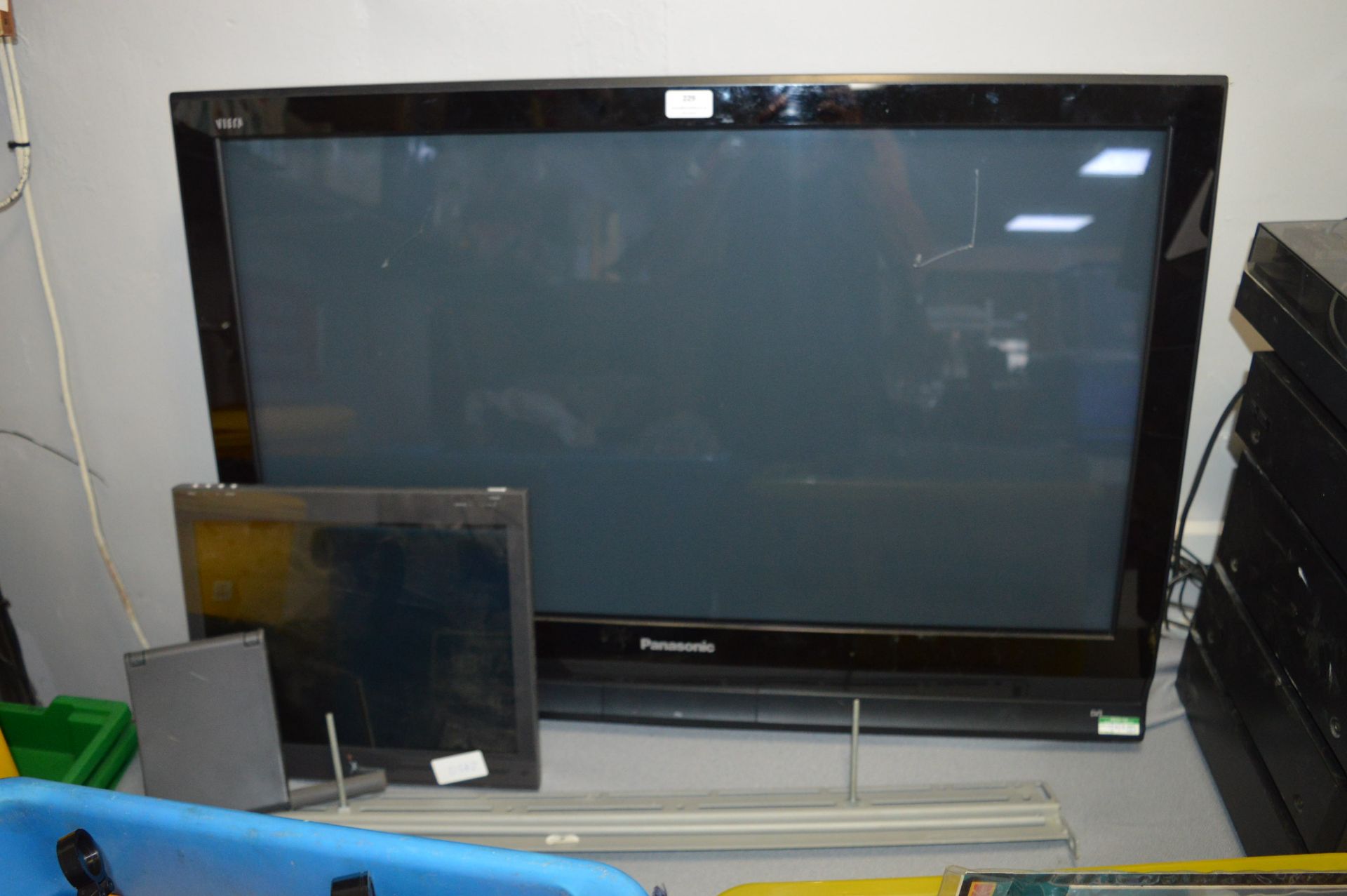 Panasonic TV (salvage) with TV Mount and Promethea