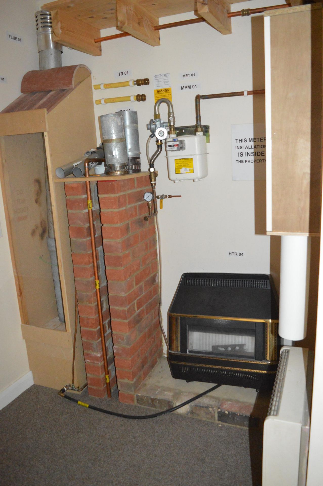 *Gas Plumbing Tutoring Equipment; Gas Fires and a Gas Meter - Image 2 of 3