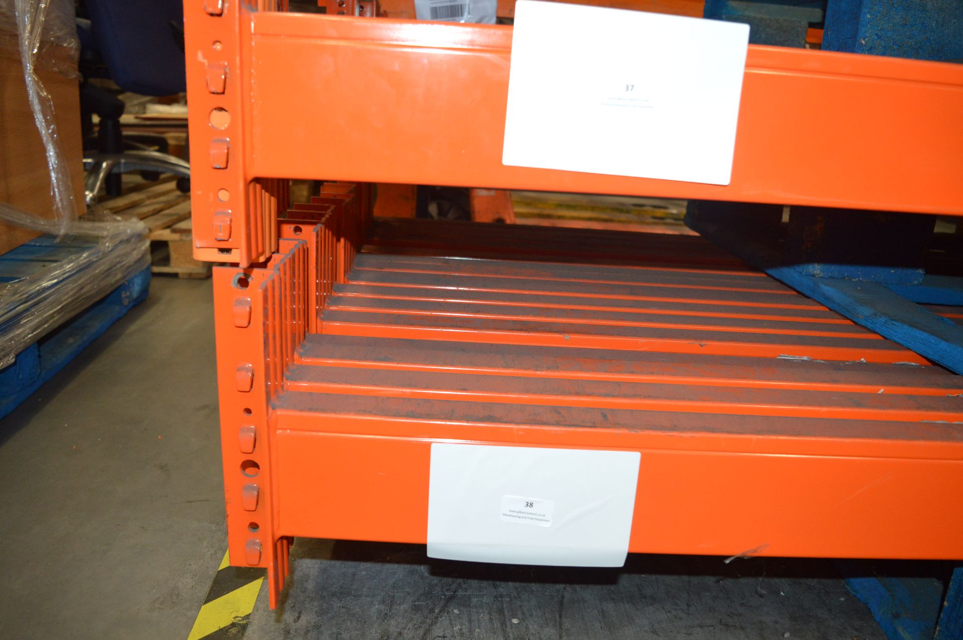 *Sixteen High Low RH65 Pallet Racking Beams 2.4m