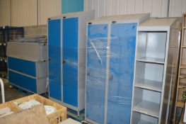 *~18 Blue & Grey Lockers