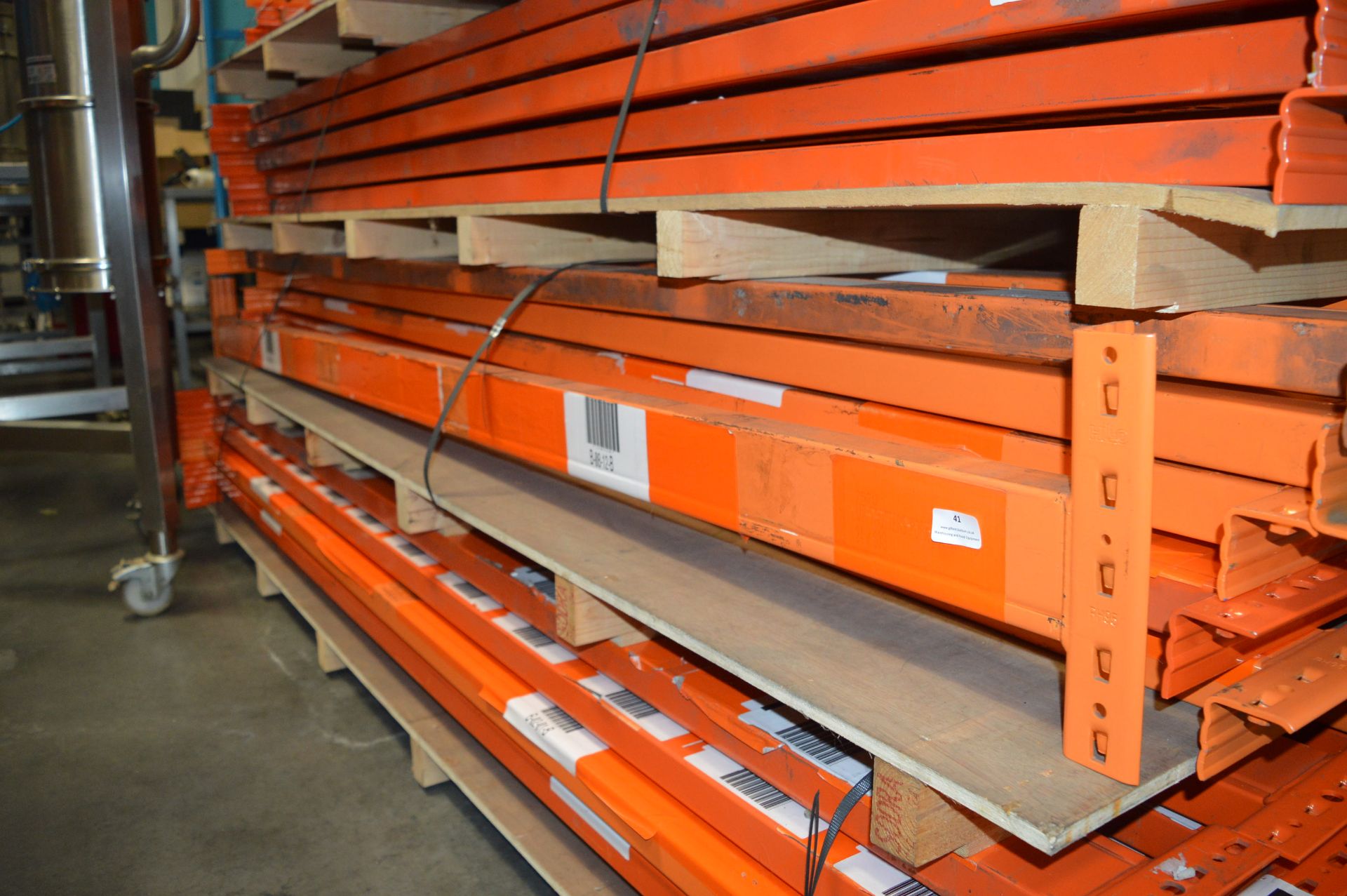 *High Low RH65 Pallet Racking Beams 2.4m