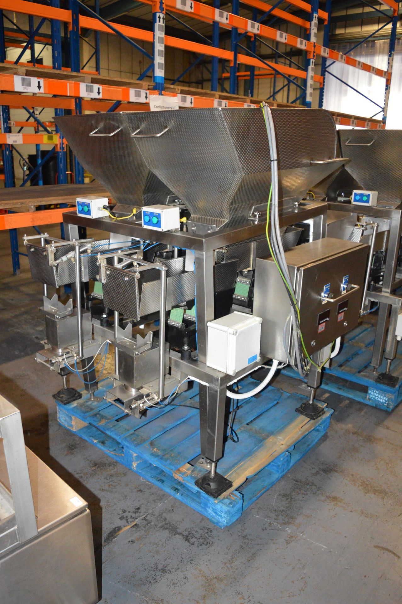 *Ancholme Machine Co. Ltd Twin Weigher and Dispenser Model: Linear, YoM: 2005, Serial No. 3927B - Image 2 of 3