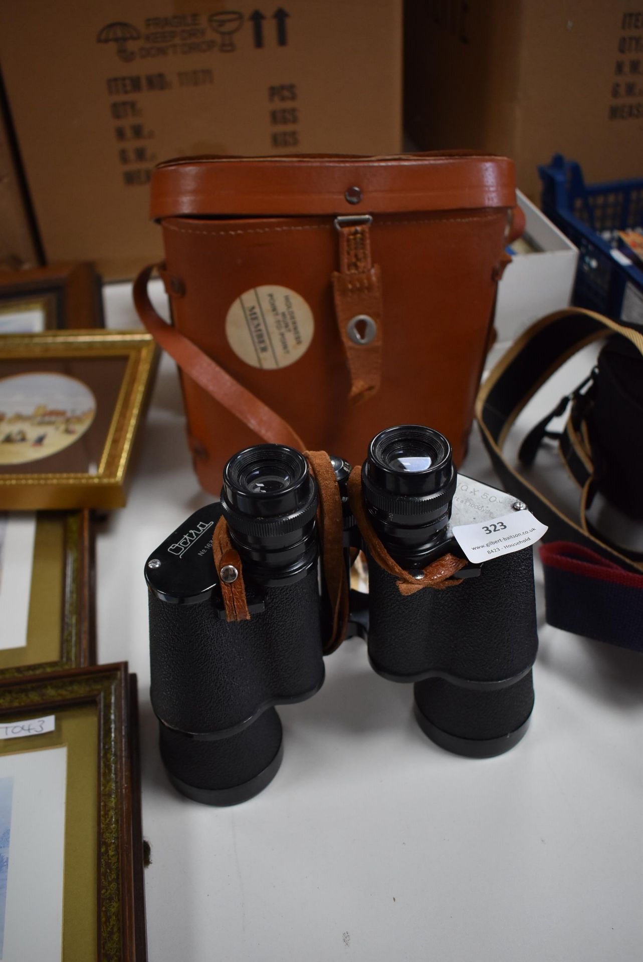 Octra 10x50 Binoculars with Case