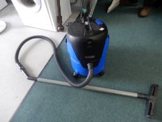 *Nilfisk Aero 21 Vacuum Cleaner