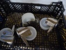 *Four Castors with 2.5" Nylon Wheels and Brakes