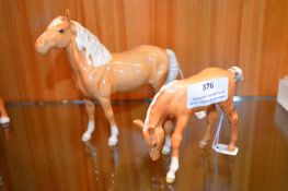 Beswick Palomino Mare and Foal (mare has some damage to ear)
