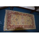 Traditional Pattern Wool Rug 3'6" x 5'6"