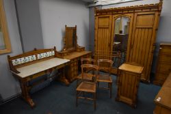 8428 - LIVE SALE - Antiques and Collectables