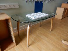 *Contemporary Style Glass Topped Table on Aluminium Frame