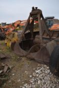 *Crane Digger Bucket Scoop (this lot is located at the Melton site, viewing and collection is by