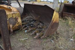 *Front Loader Bucket 2.7m (this lot is located at the Melton site, viewing and collection is by