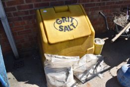 *Salt & Grit Box Containing Salt and Grit