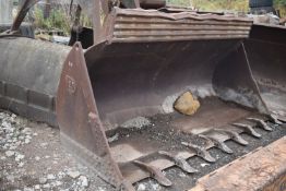 *Front Loader Bucket 2.7m (this lot is located at the Melton site, viewing and collection is by