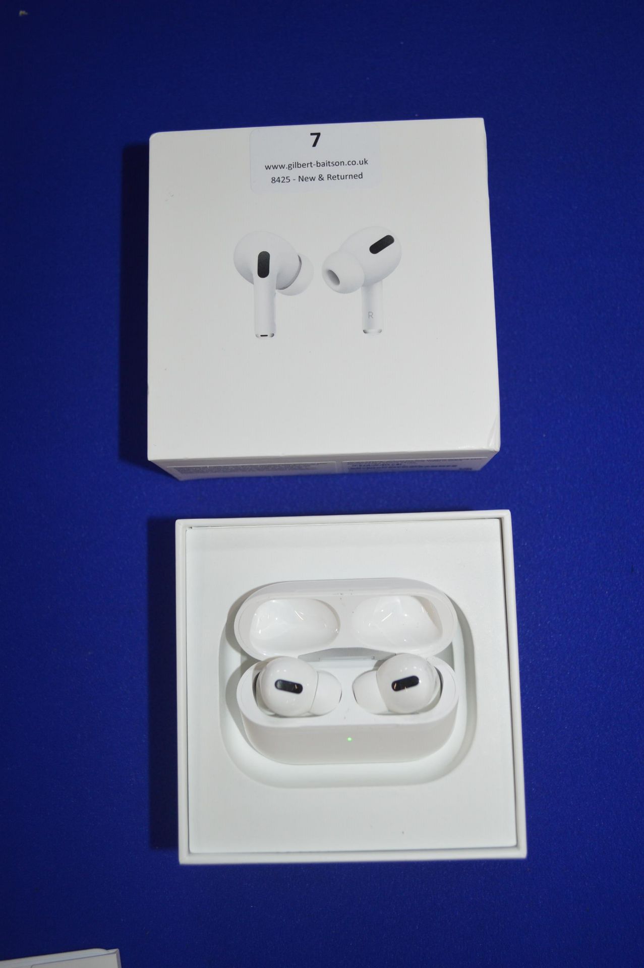 *Apple AirPods Pro with MagSafe Charging Case