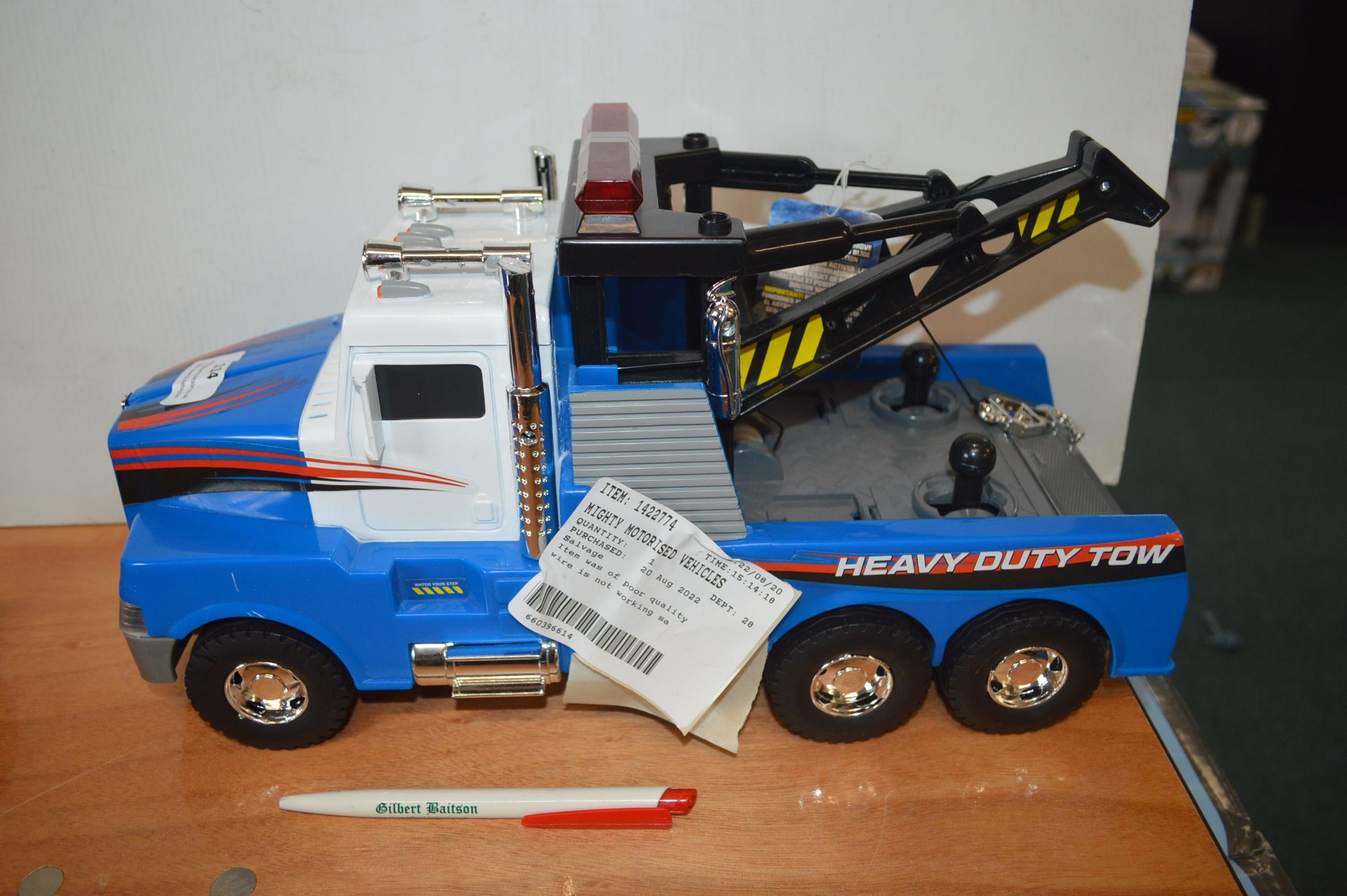 *Mighty Motorised Tow Truck