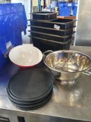 * cake plates, collander,plastic gastros