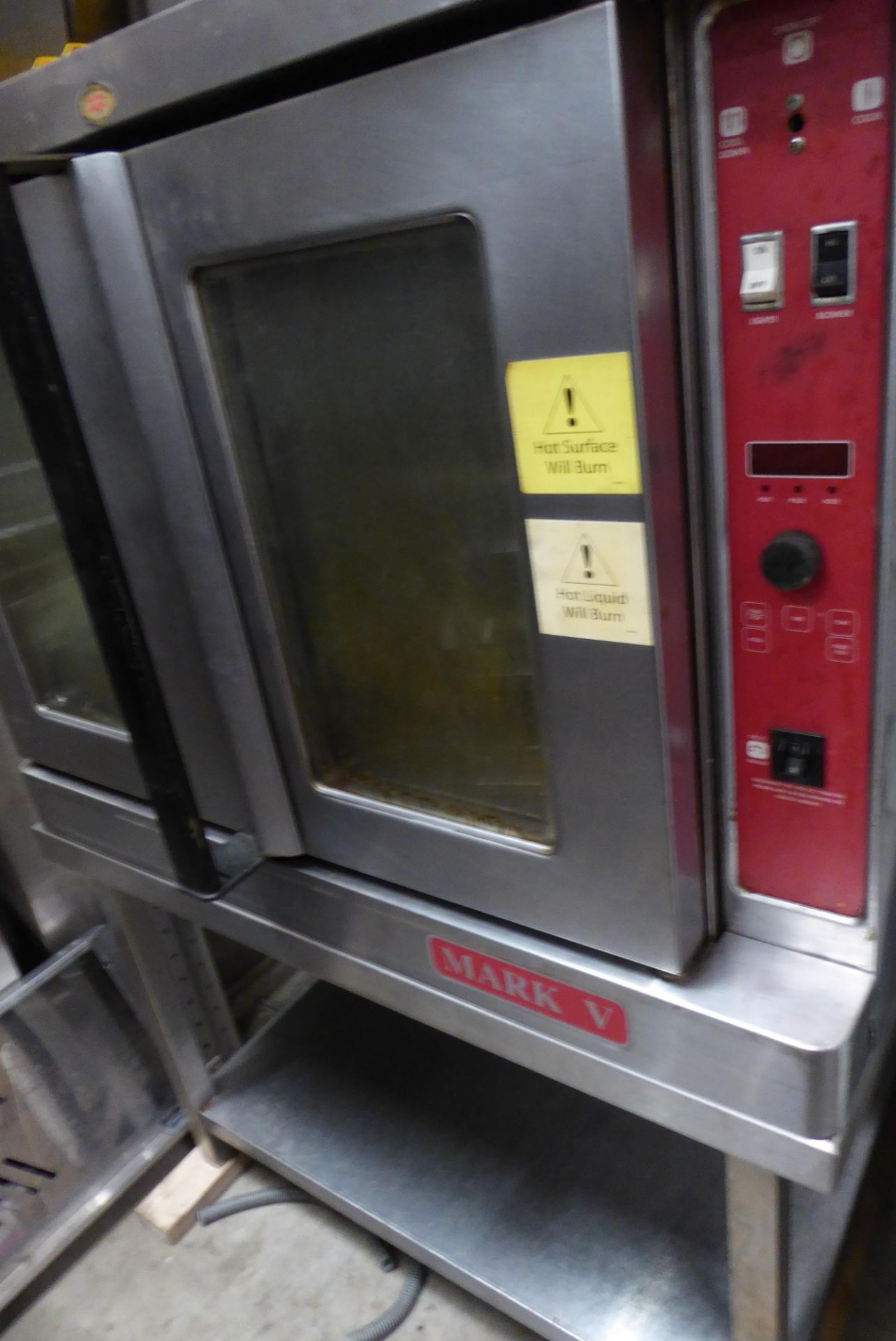 * Blodgett Mark V double door oven on stand with castors. 1000w x 1000d x 1450h - Image 4 of 5