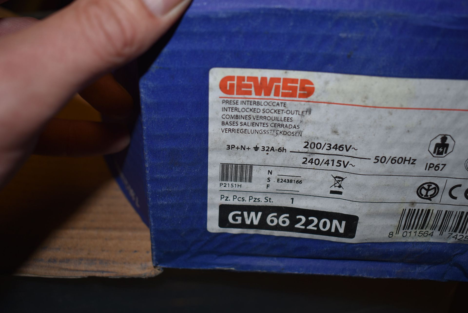 *Gewiss Three Phase Socket and Isolator (new) GW66220N - Image 3 of 3