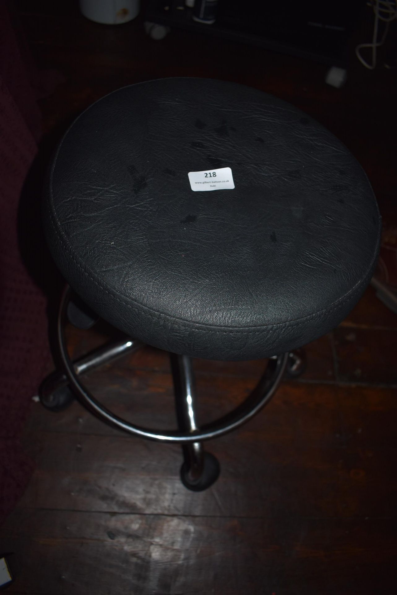 *Gas-Lift Beauticians Stool