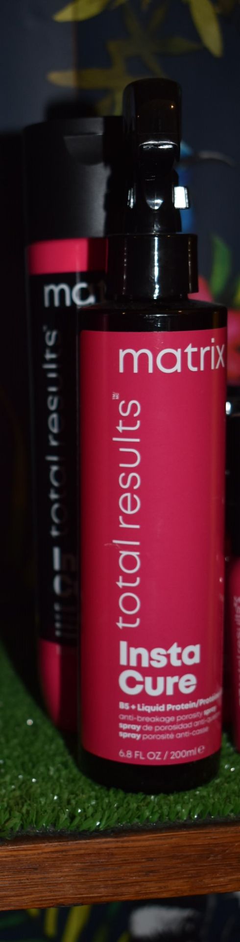 *Matrix Total Results Insta Cure B5 Liquid Protein 1x 200ml and 1x 300ml of Conditioner