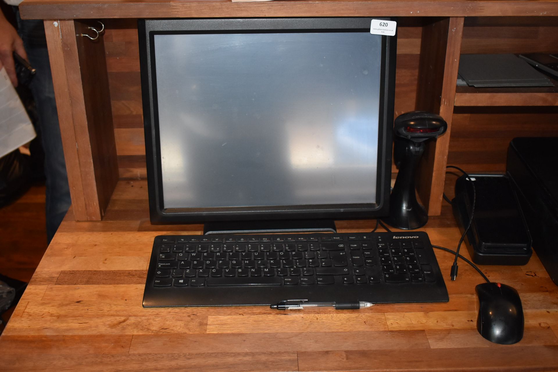 *Lenovo Thinkcentre Desktop Computer with Windows 8 OS, Monitor, Keyboard, Mouse, and Barcode