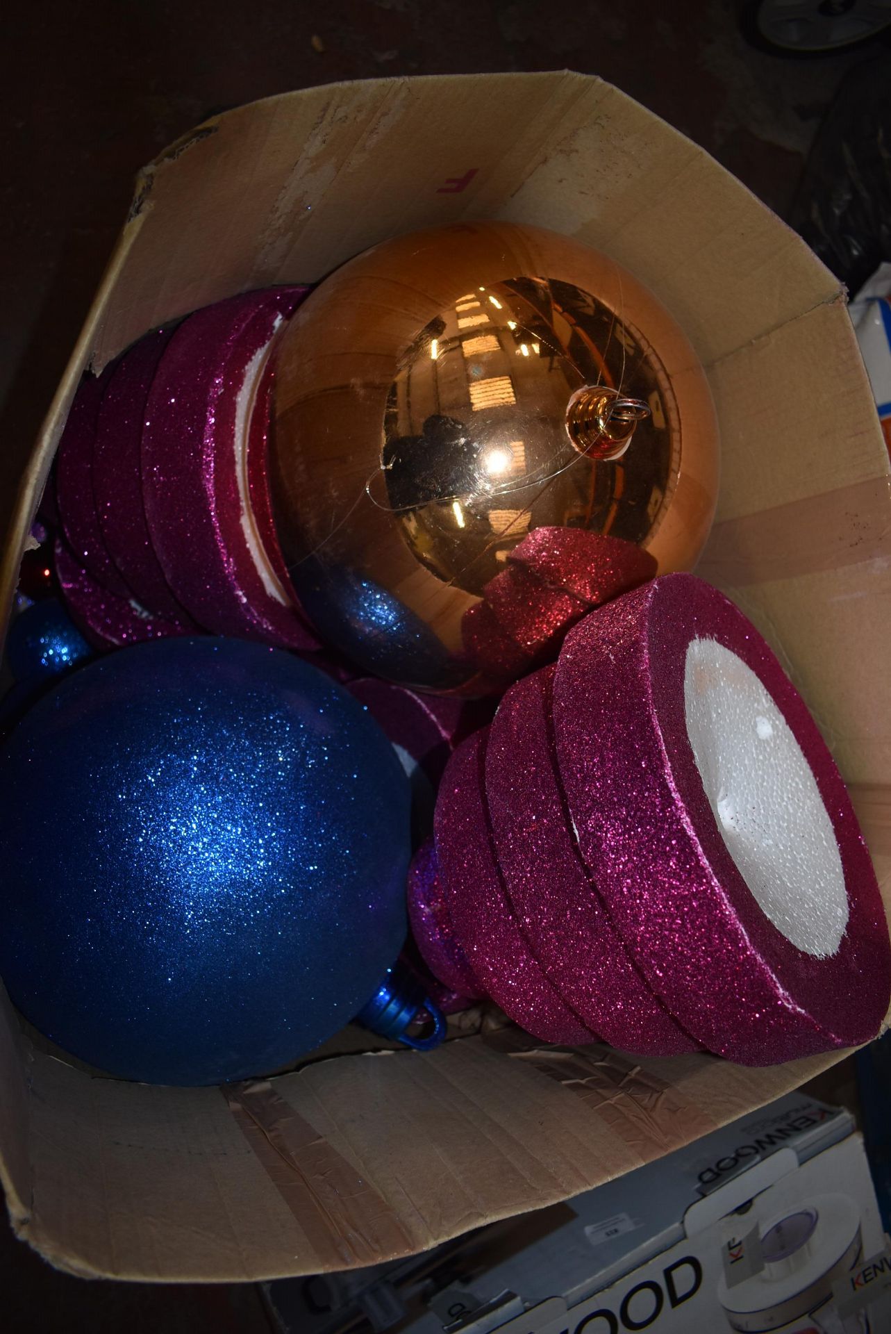 *Box of Large Baubles