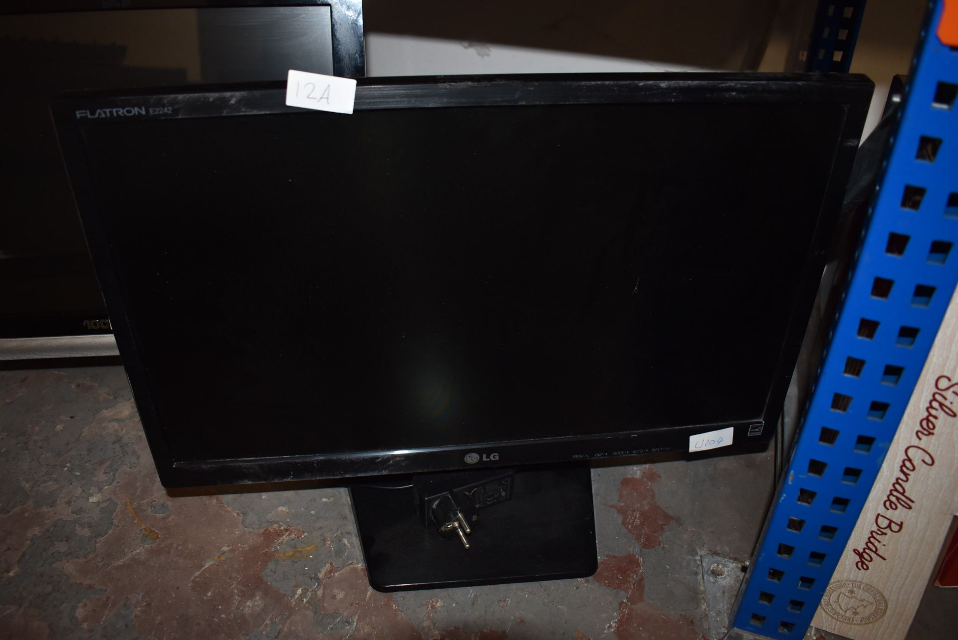 *LG Flatron E2242 TV