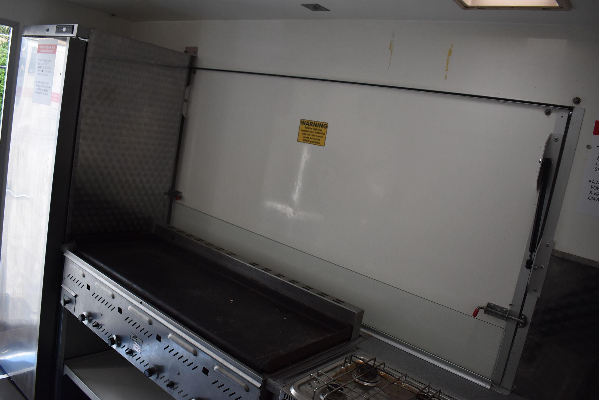 AJC Catering Trailer 3m long x 2m wide - Image 9 of 11