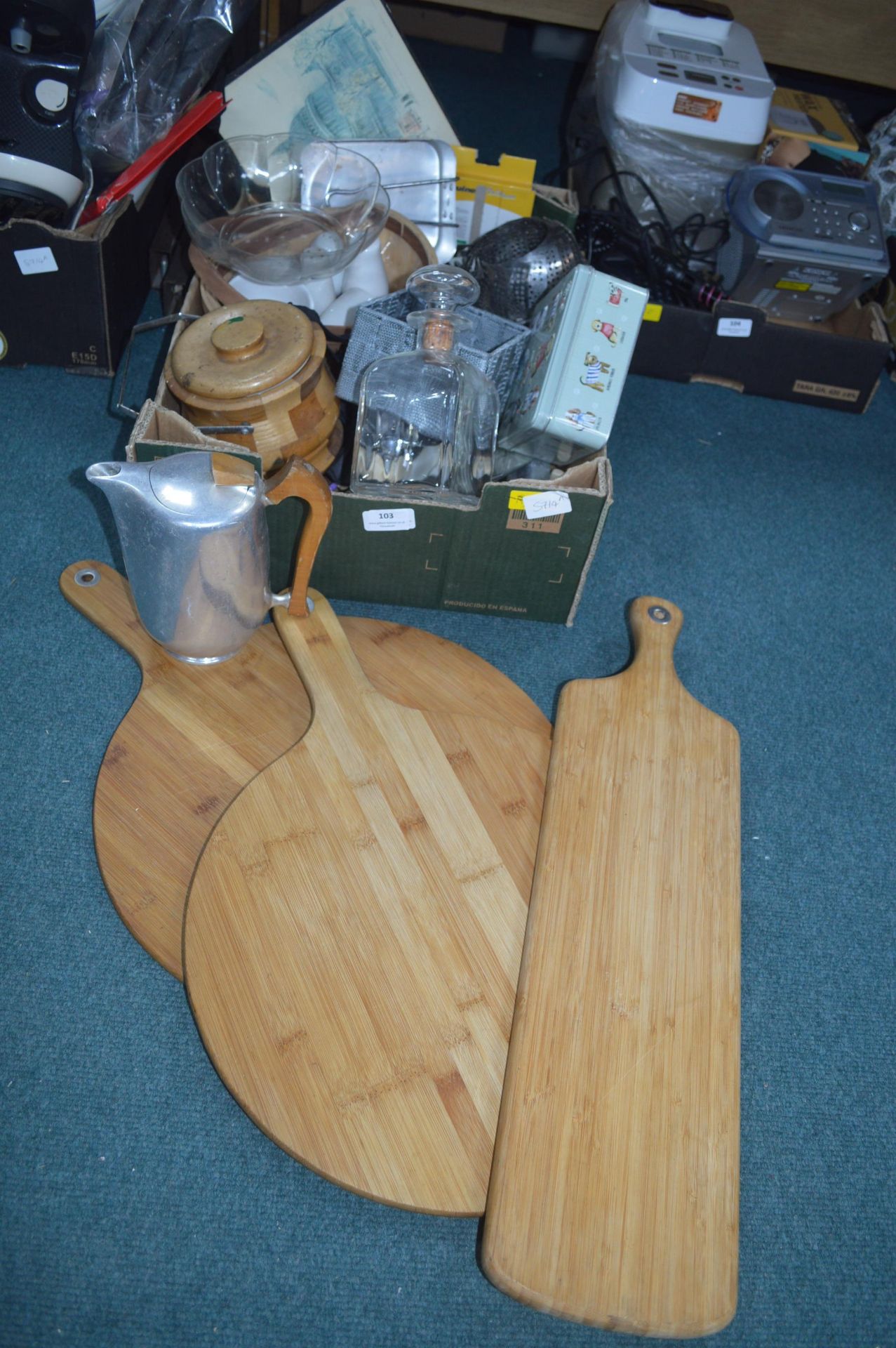 Kitchenware; Pizza Boards, Picquot Ware, etc.