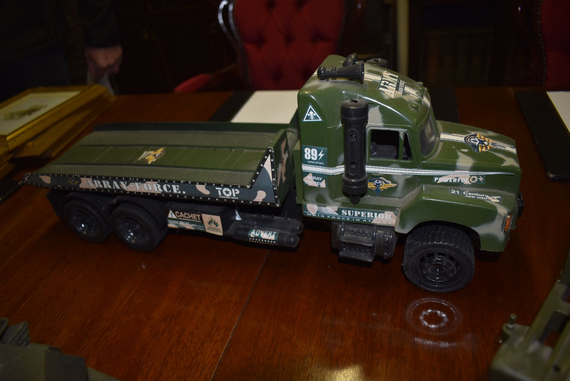 Five Plastic Military Toys - Image 4 of 6