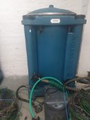 * Aqualife tank 2500L - with Hailea HC-1000A cooler and UV light filter. Tank comprises of