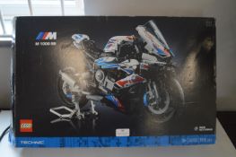 *Lego Technics BMW M1000 RR Motorbike Kit