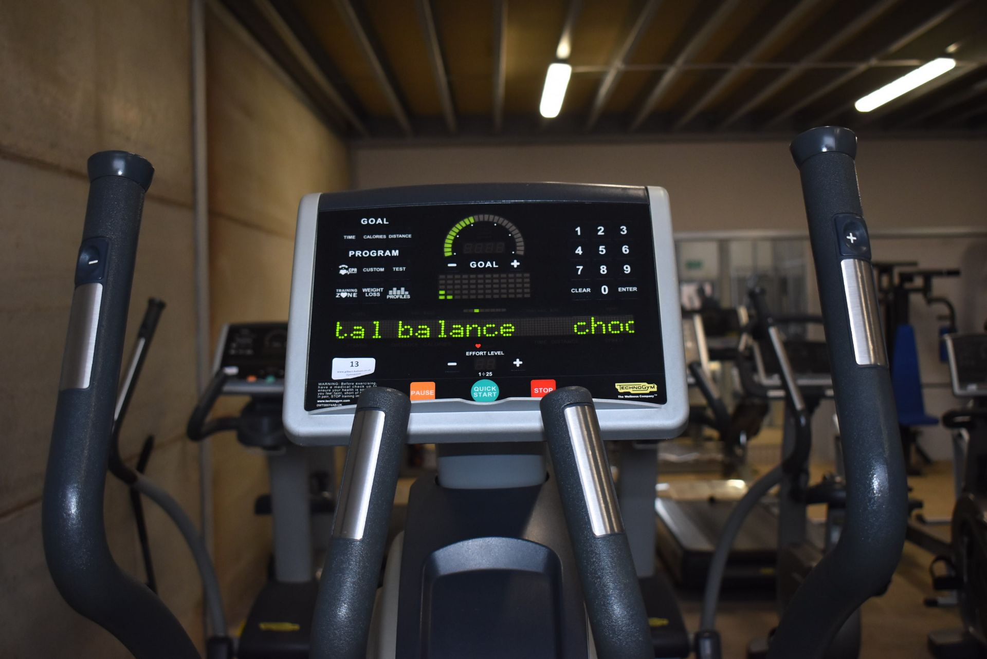 *Technogym Vario Elliptical Cross Trainer - Image 3 of 3