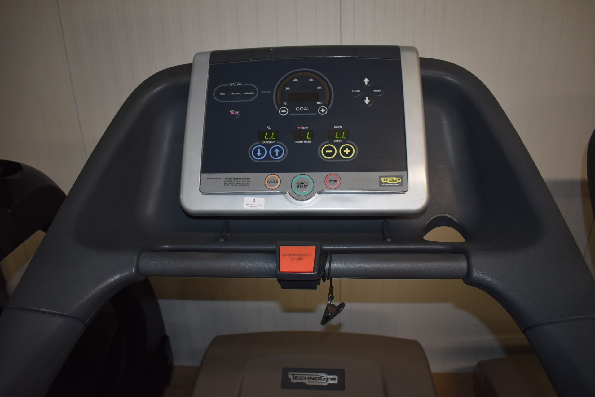 *Technogym Run 500 Treadmill - Image 2 of 2