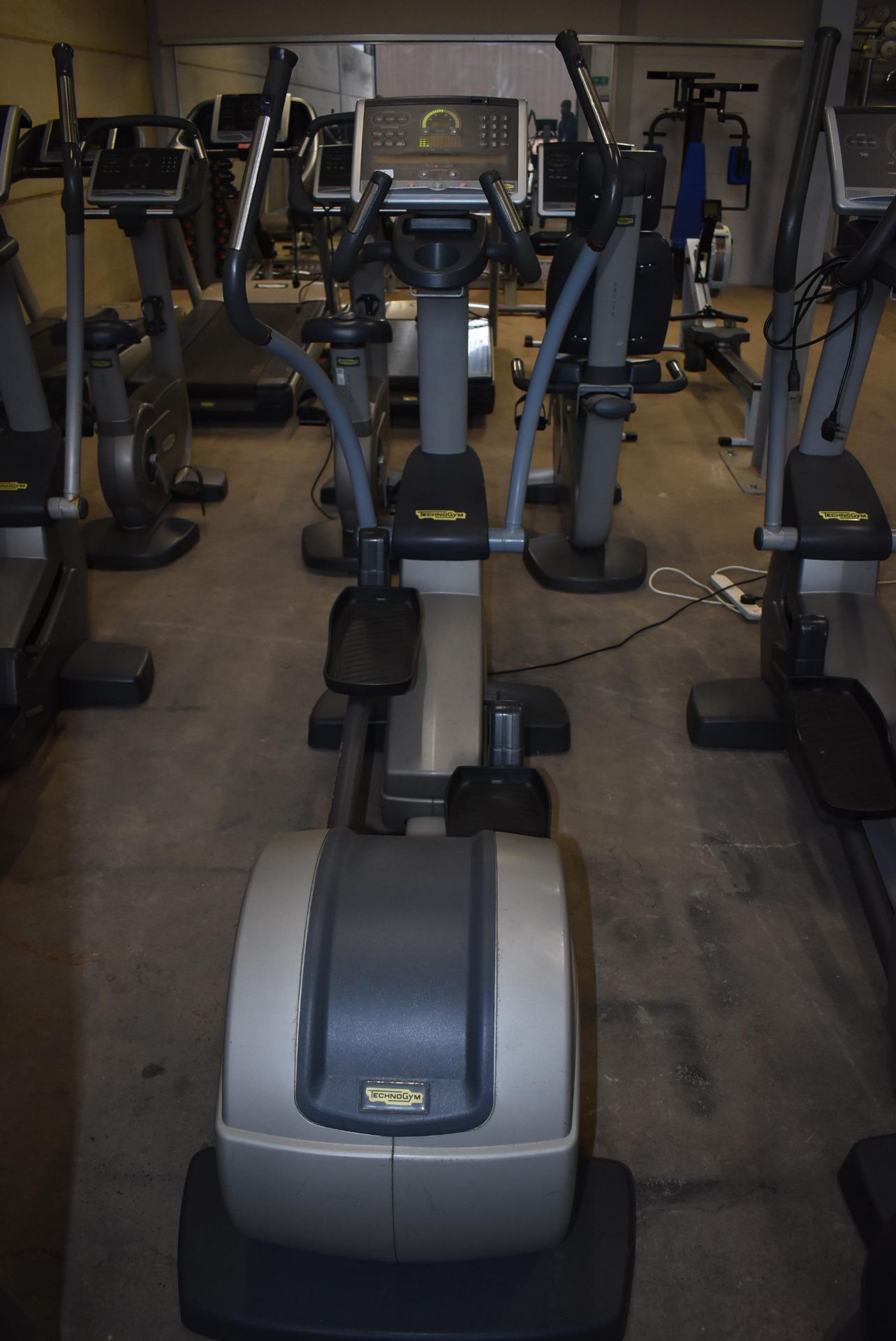 *Technogym Synchro Excite 700 ISP Cross Trainer - Image 3 of 3