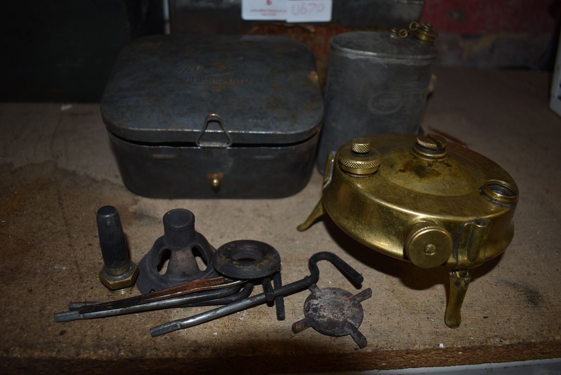 Antique Brass Primus Mini Stove with Original Tin, - Image 3 of 3