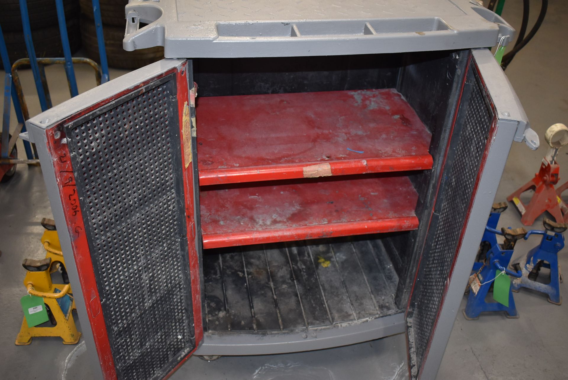 *Mobile Tool Trolley - Image 2 of 2