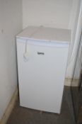 *White Igenix 131cm Undercounter Refrigerator