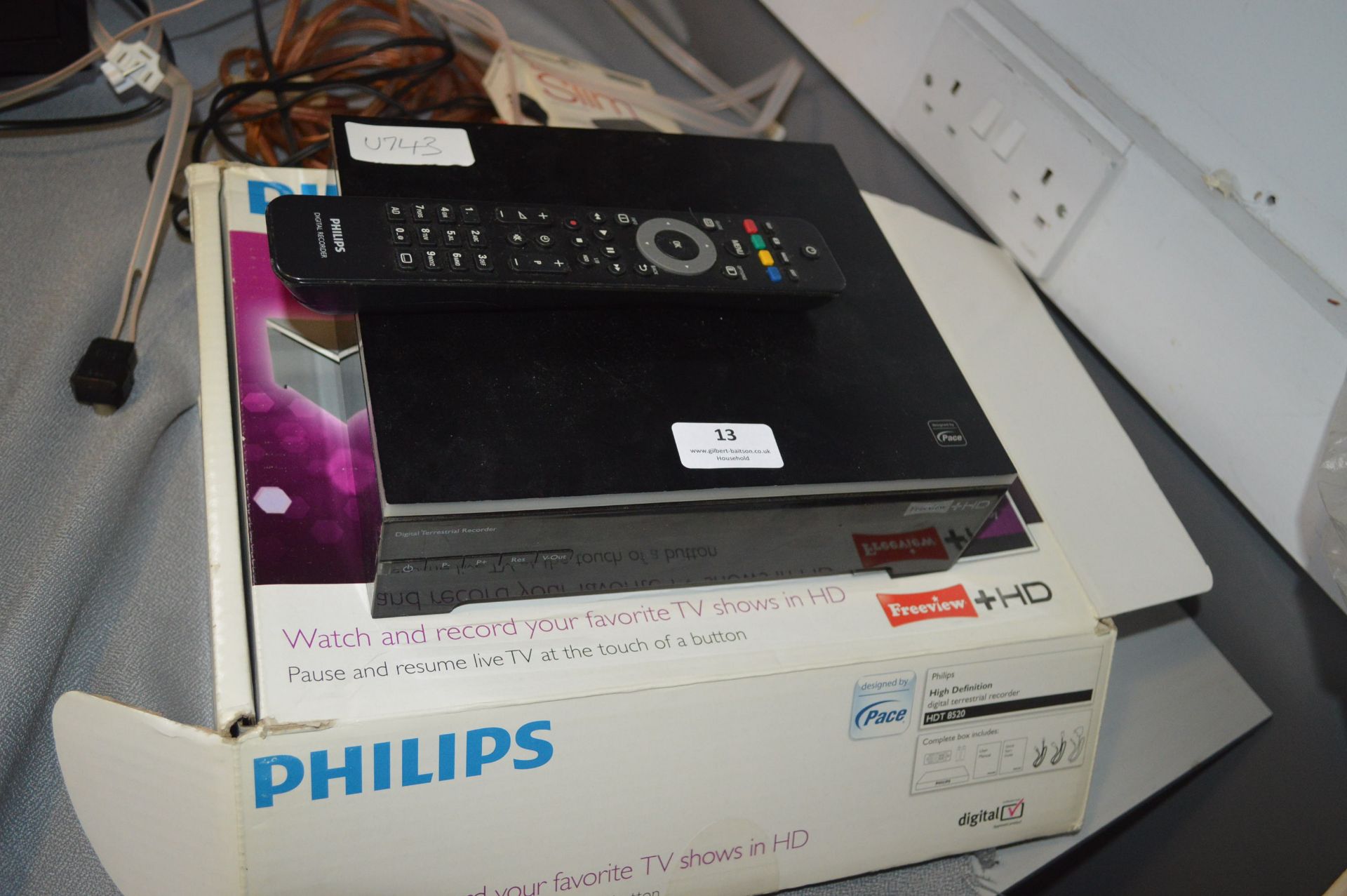 Philips Freeview HD Box, Cables, etc.